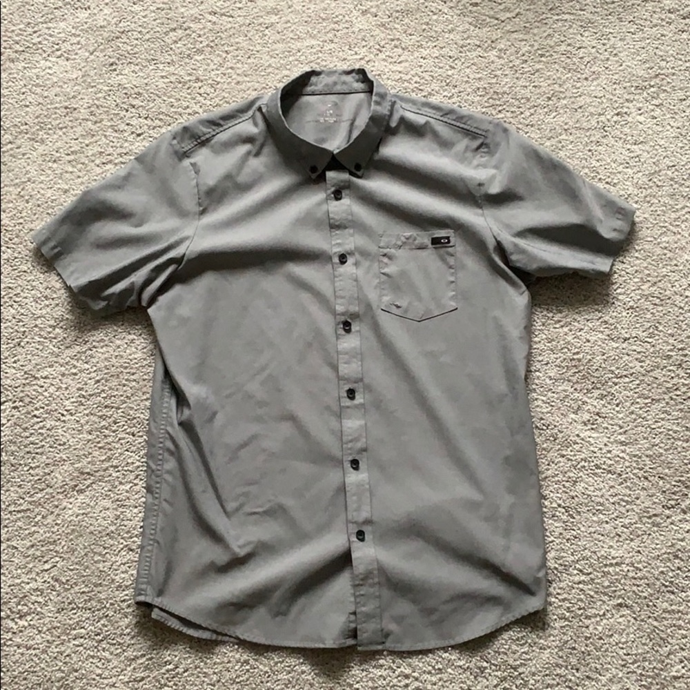 Oakley Silver Casual Button Down Shirt Classic Fit